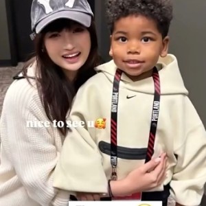 世界杯官方入口-韩乔生：杨瀚森这情商在NBA吃得住 女友跟利拉德的孩子玩一块去了